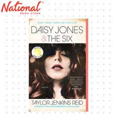 Daisy Jones And The Six by Taylor Jenkins Reid - Trade Paperback - Contemporary Fiction