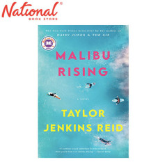 Malibu Rising by Taylor Jenkins Reid - Trade Paperback -...