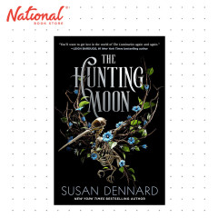 The Hunting Moon by Susan Dennard - Trade Paperback - Teens Fiction