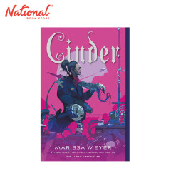 Cinder by Marissa Meyer - Trade Paperback - Teens Fiction